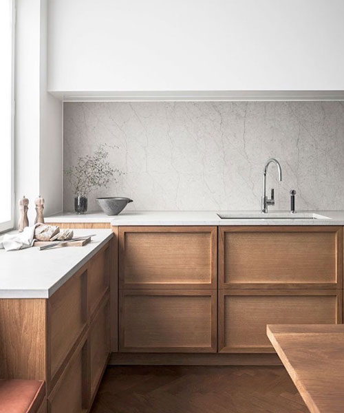 cocina-en-blanco-y-madera-1